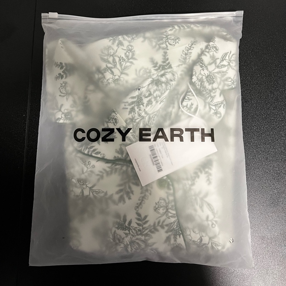 COZY EARTH: NWT Women's Bamboo Stretch-Knit Long Sleeve Pajama Top - Picture 4 of 6